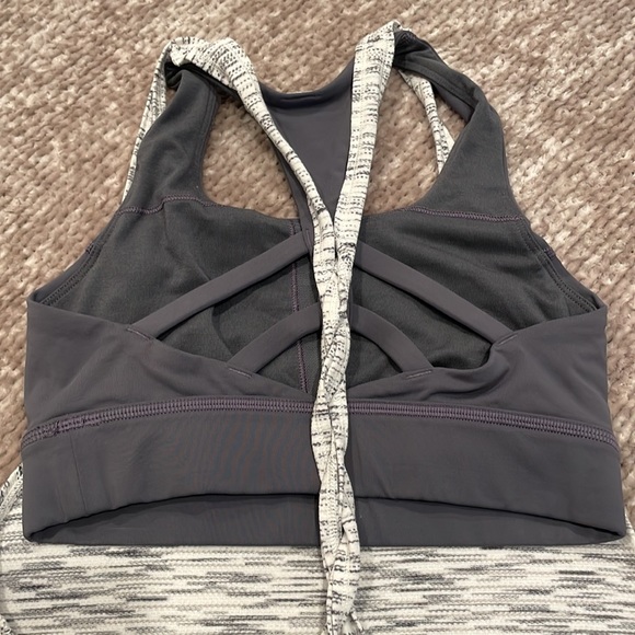Lululemon Tank Top with built in Sports Bra - Picture 5 of 8